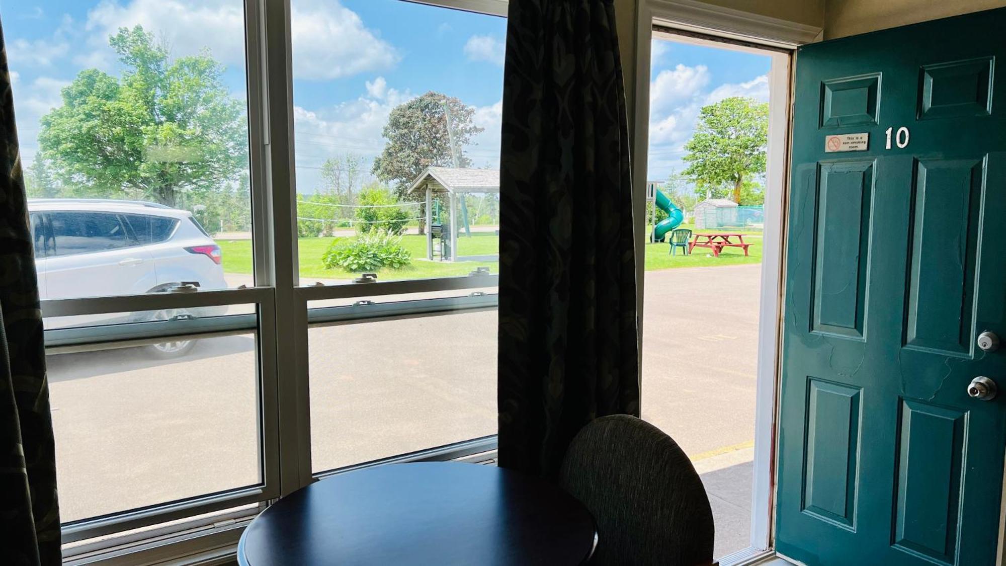 Anne Shirley Motel & Cottages Кавендиш Екстериор снимка