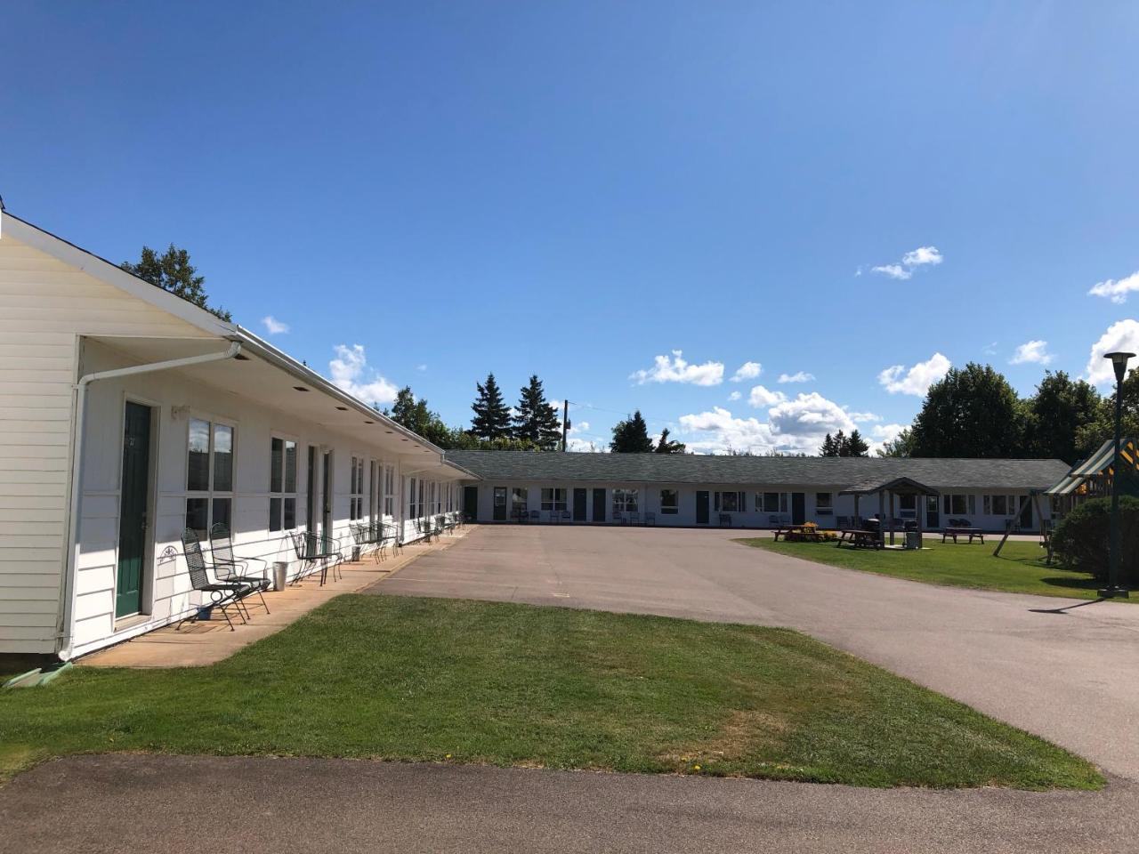 Anne Shirley Motel & Cottages Кавендиш Екстериор снимка